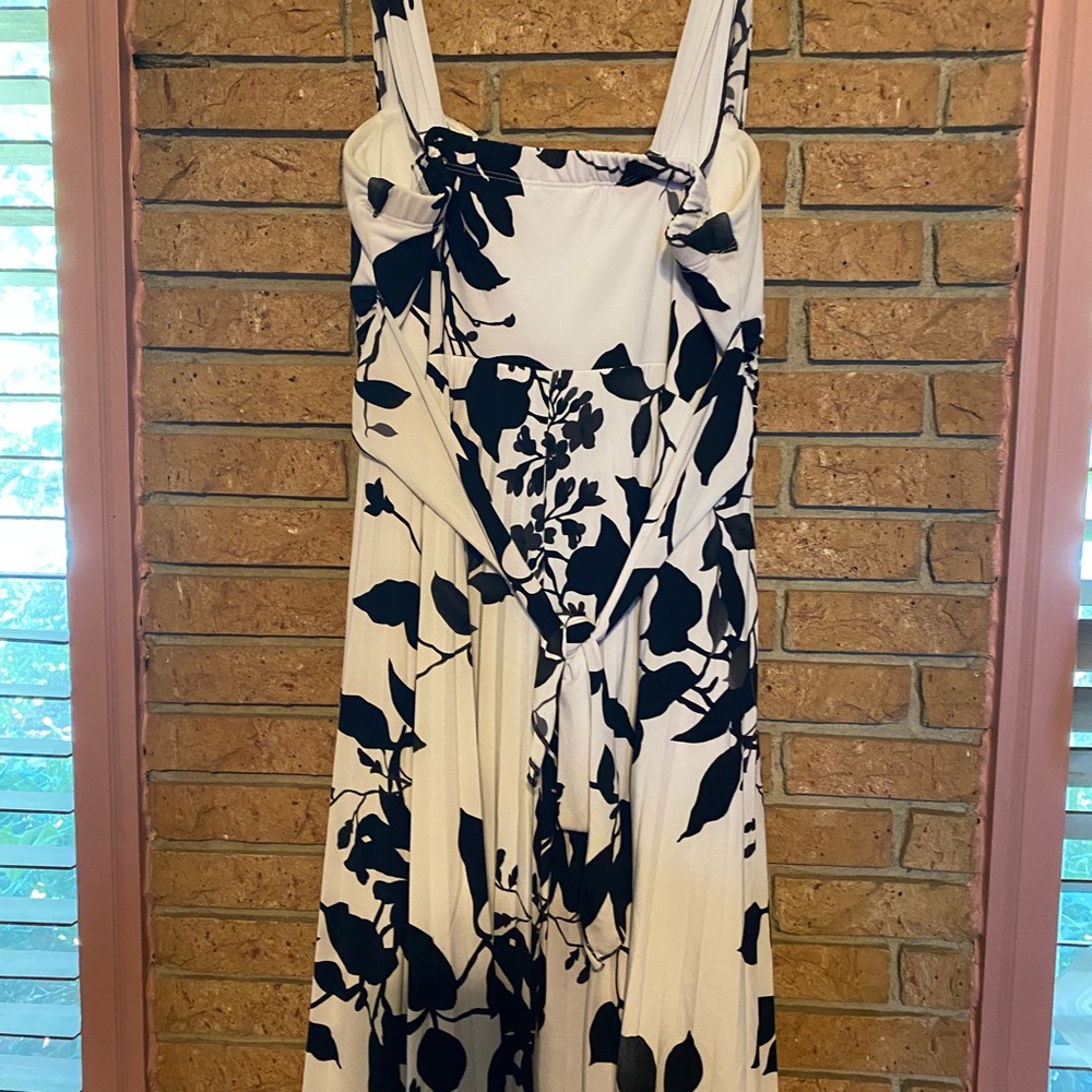 Ladies Speechless Dress size Large.